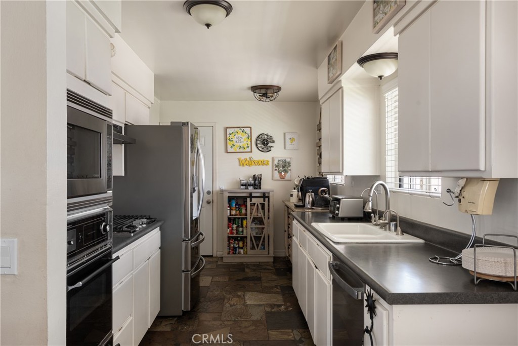 Corona, California, 92882, United States, 3 Bedrooms Bedrooms, ,2 BathroomsBathrooms,Residential,For Sale,2049175