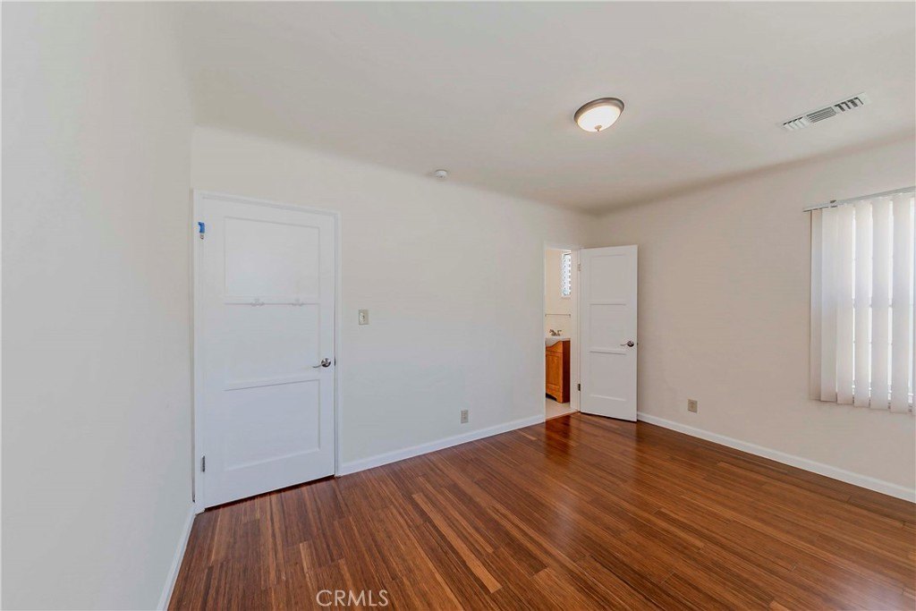 La Crescenta, California, 91214, United States, 3 Bedrooms Bedrooms, ,2 BathroomsBathrooms,Residential,For Sale,1926243