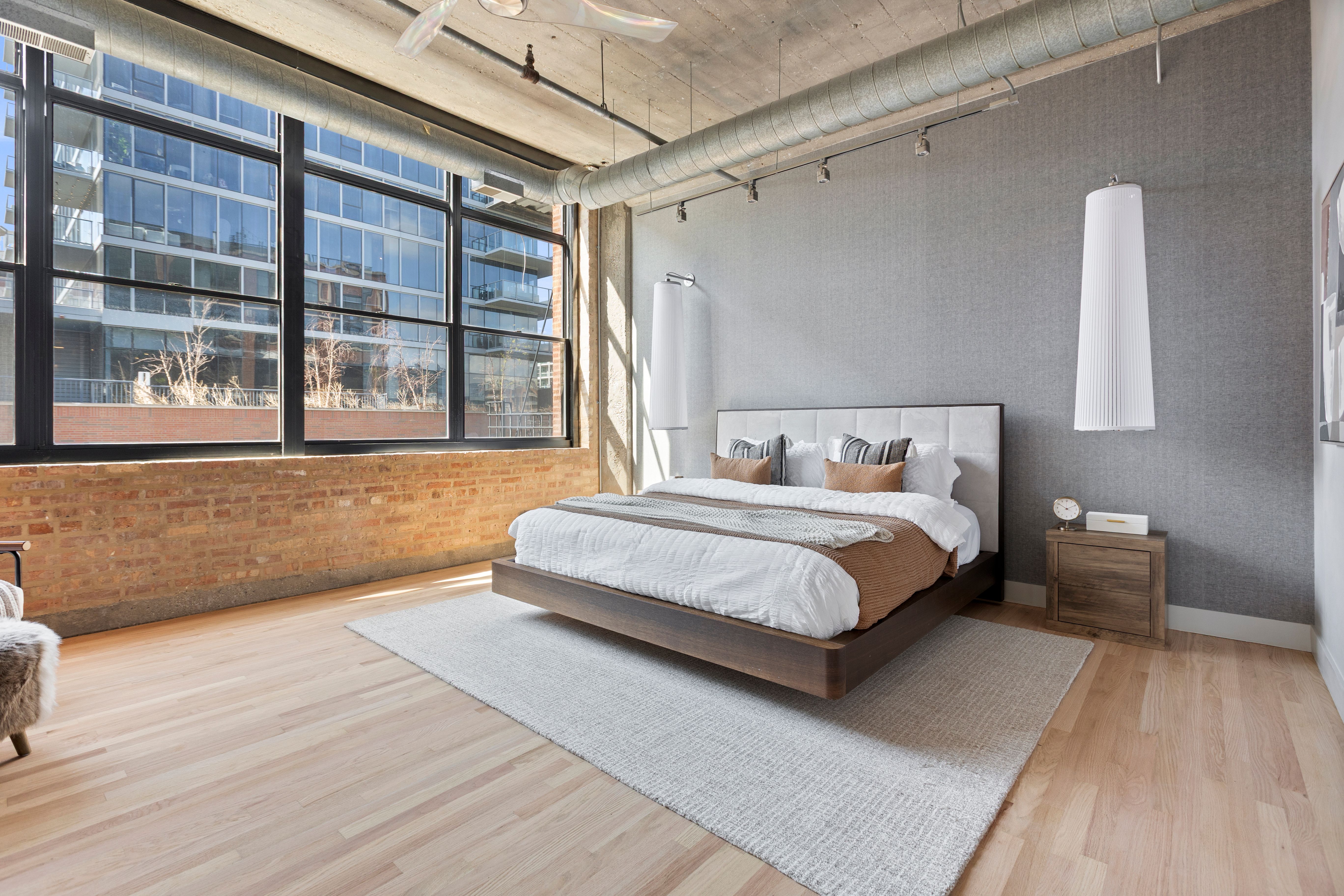  Incredible Southeast CORNER UNIT - 物件實景