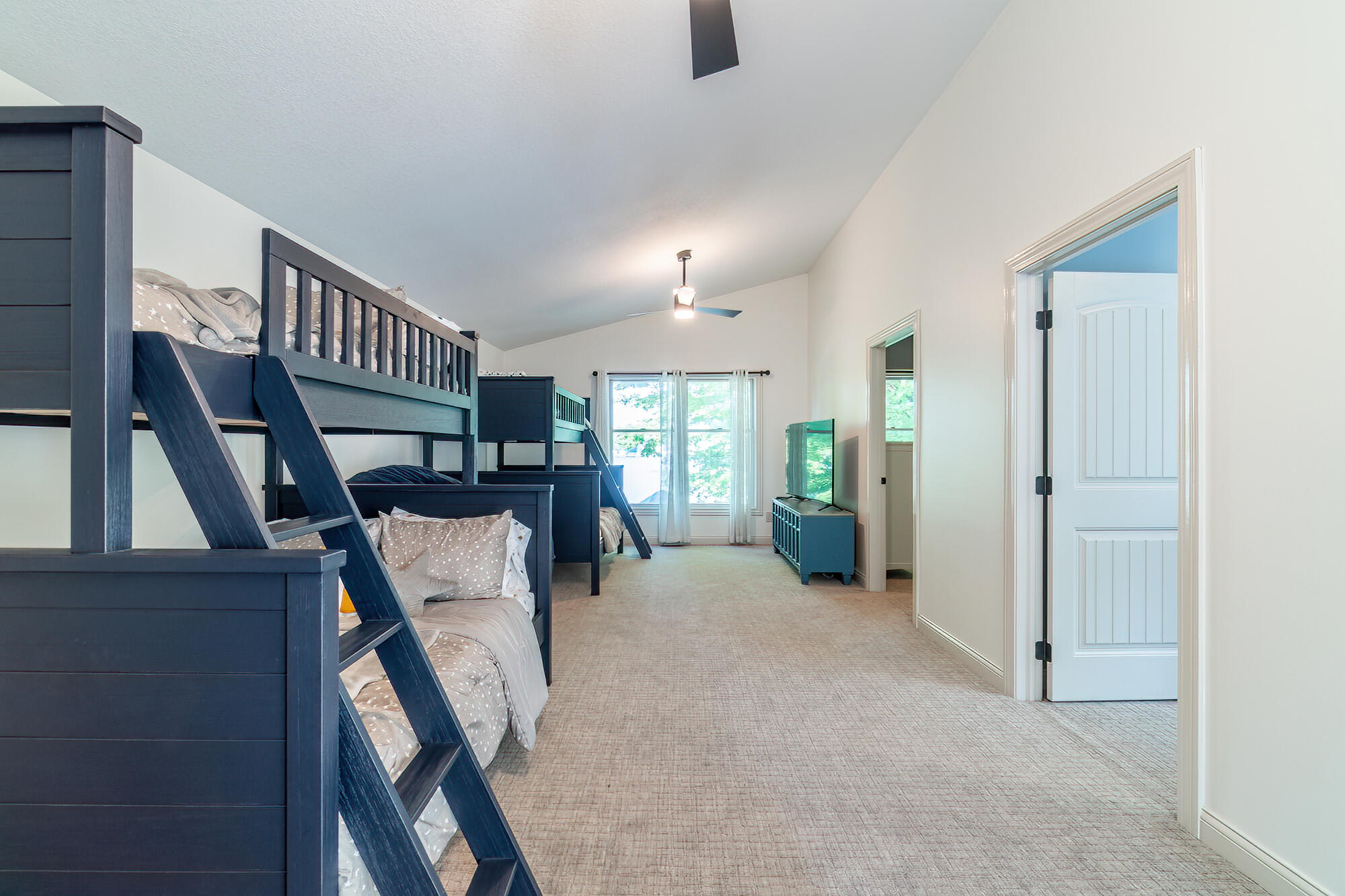 Coldwater, Michigan, 49036, United States, 3 Bedrooms Bedrooms, ,2 BathroomsBathrooms,Residential,For Sale,1918174