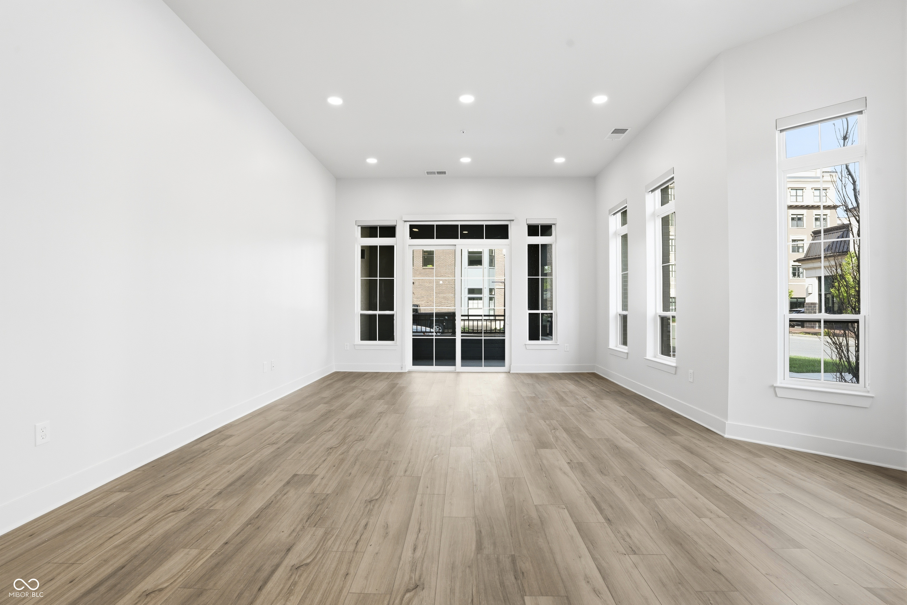 Carmel, Indiana, 46032, United States, 3 Bedrooms Bedrooms, ,2 BathroomsBathrooms,Residential,For Sale,2023703