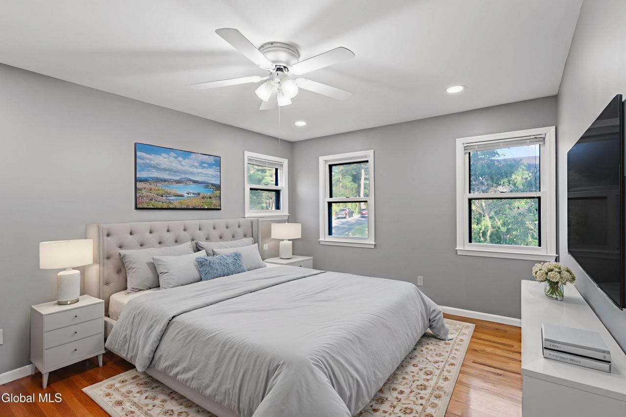 Niskayuna, New York, 12309, United States, 6 Bedrooms Bedrooms, ,4 BathroomsBathrooms,Residential,For Sale,1906999