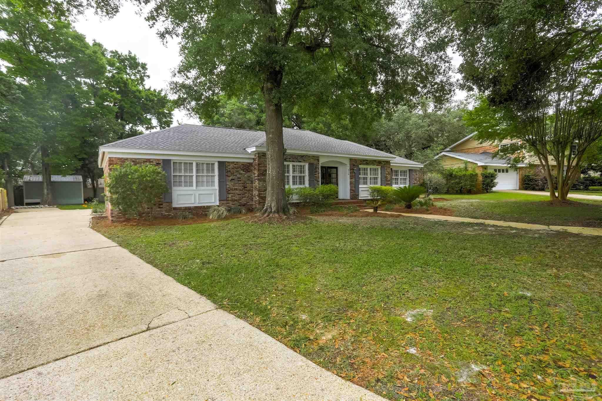 Gulf Breeze, Florida, 32561, United States, 3 Bedrooms Bedrooms, ,3 BathroomsBathrooms,Residential,For Sale,1842112