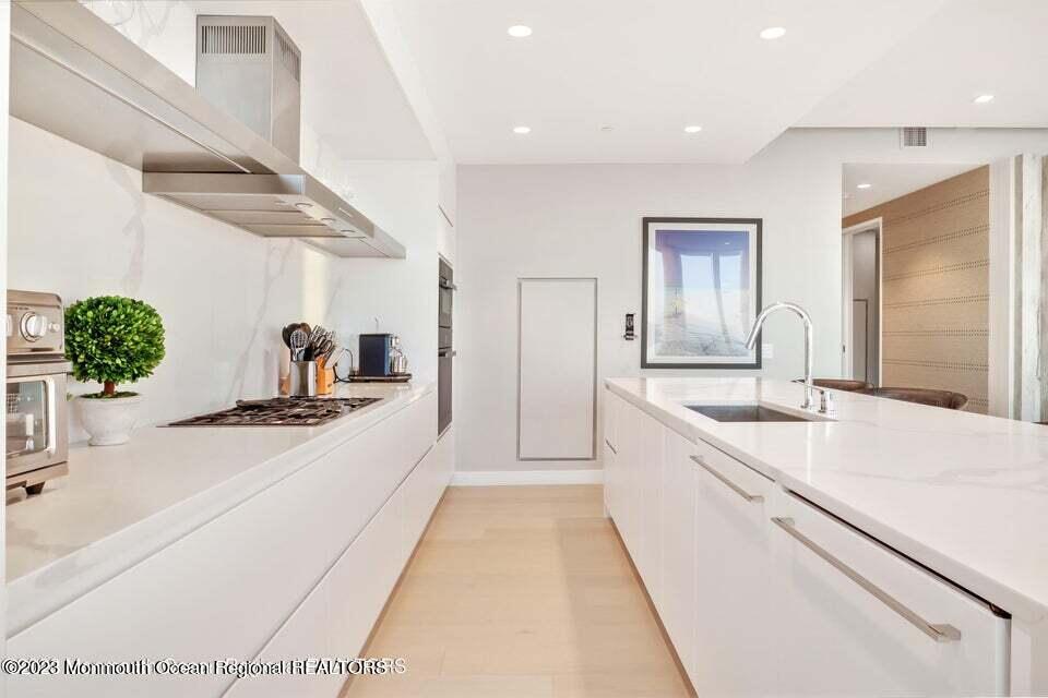 Asbury Park, New Jersey, 07712, United States, 3 Bedrooms Bedrooms, ,3 BathroomsBathrooms,Residential,For Sale,2003332