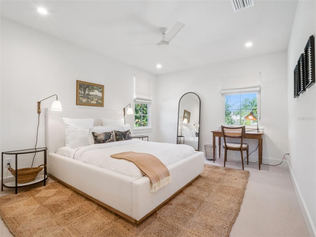 Winter Park, Florida, 32789, United States, 3 Bedrooms Bedrooms, ,5 BathroomsBathrooms,Residential,For Sale,1993312