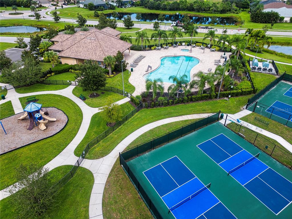 Bradenton, Florida, 34212, United States, 4 Bedrooms Bedrooms, ,3 BathroomsBathrooms,Residential,For Sale,1805204