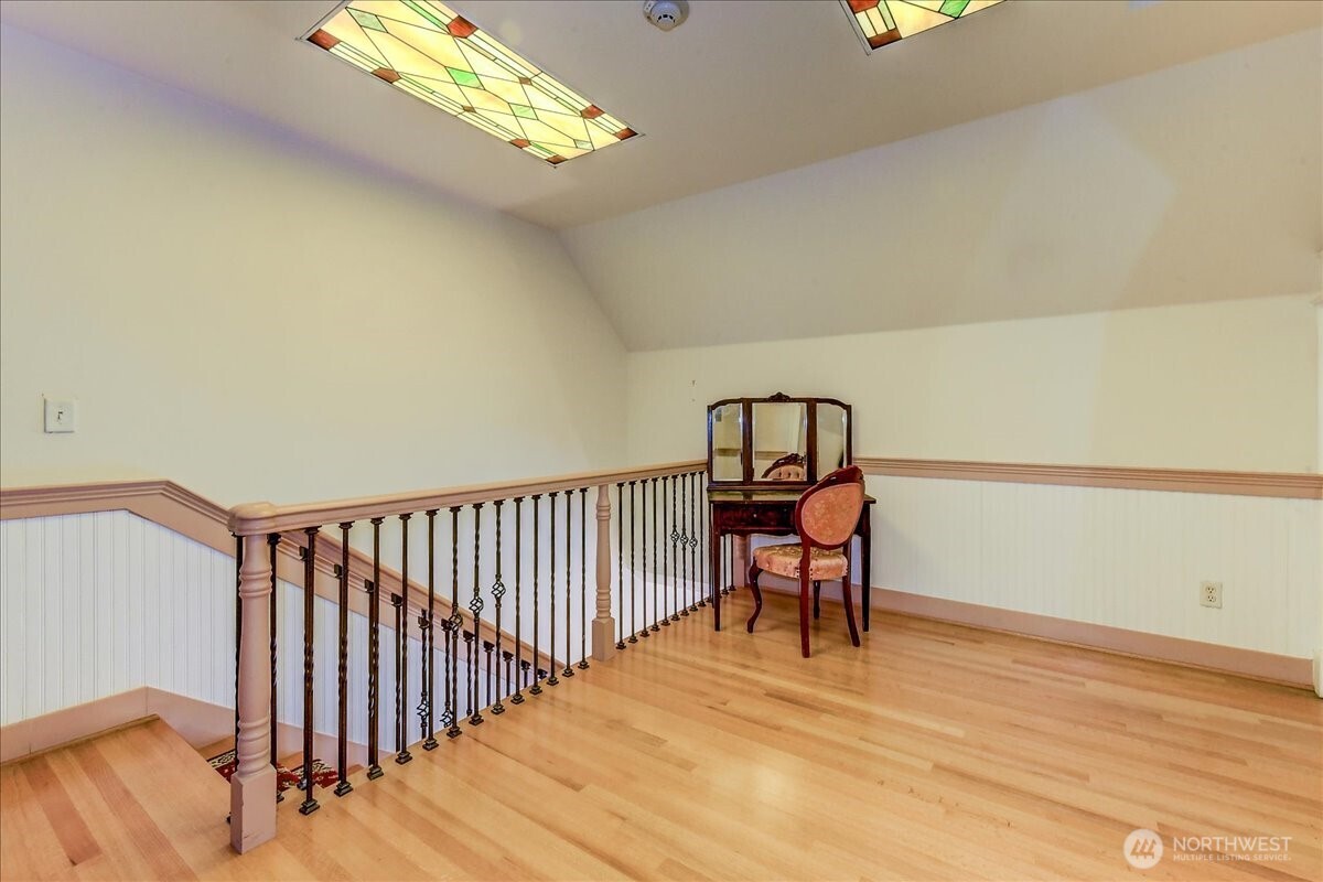 Sumner, Washington, 98390, United States, 4 Bedrooms Bedrooms, ,3 BathroomsBathrooms,Residential,For Sale,1992043