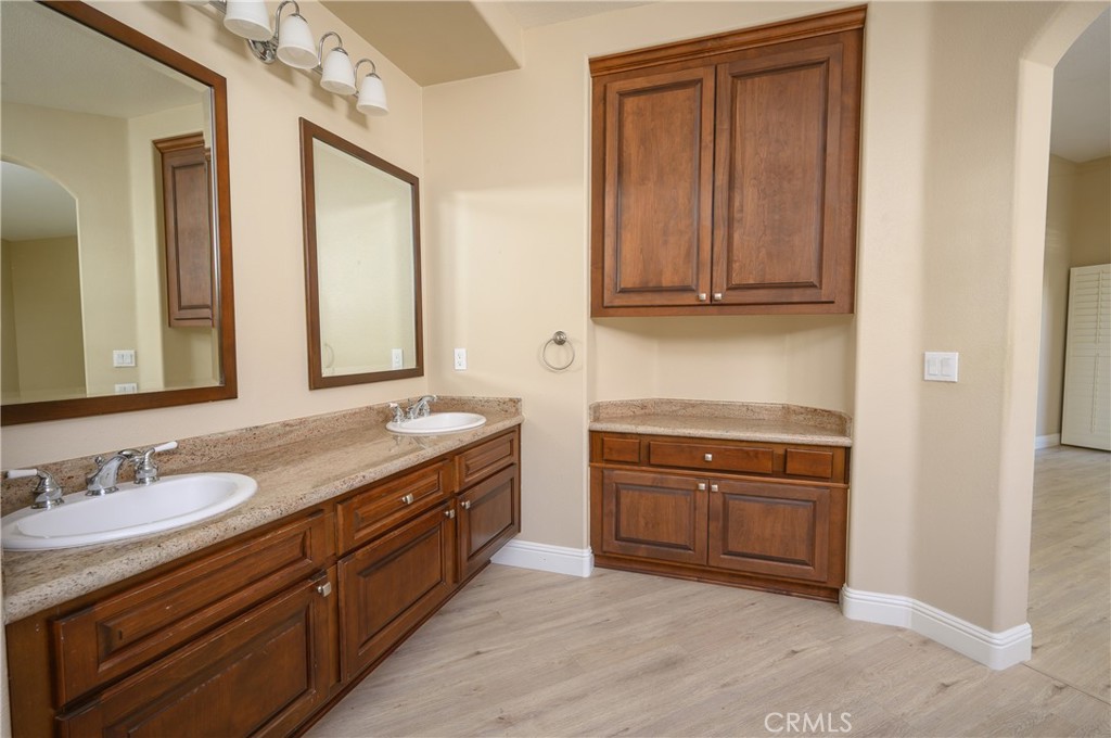 Murrieta, California, 92562, United States, 3 Bedrooms Bedrooms, ,2 BathroomsBathrooms,Residential,For Sale,2028454