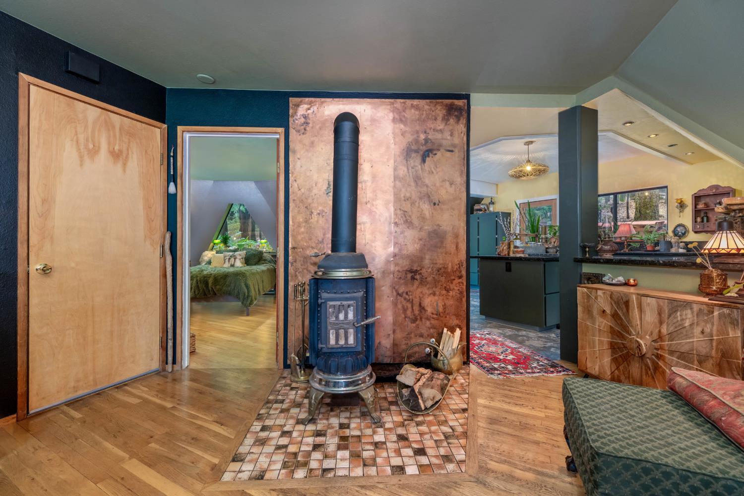 Foresthill, California, 95631, United States, 4 Bedrooms Bedrooms, ,3 BathroomsBathrooms,Residential,For Sale,2006028