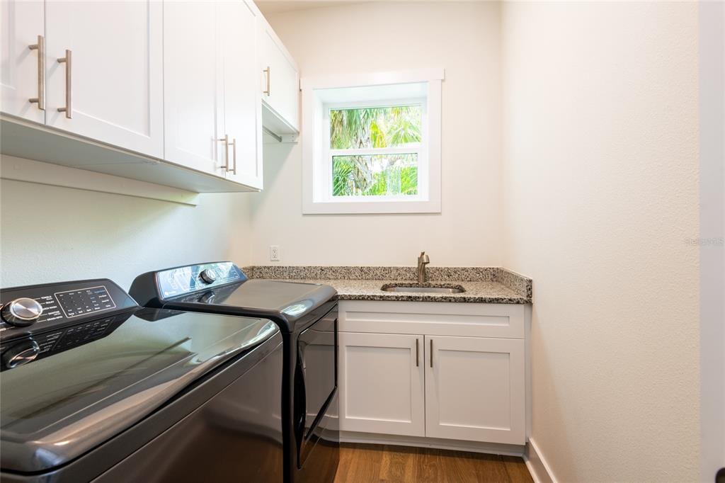 Dunedin, Florida, 34698, United States, 3 Bedrooms Bedrooms, ,3 BathroomsBathrooms,Residential,For Sale,1975288