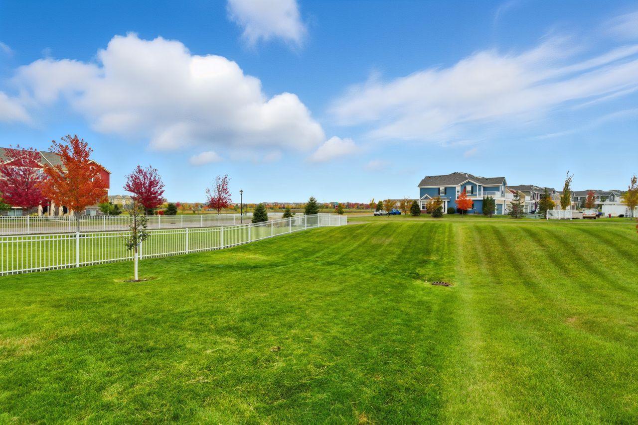 Maple Grove, Minnesota, 55369, United States, 3 Bedrooms Bedrooms, ,3 BathroomsBathrooms,Residential,For Sale,1970604