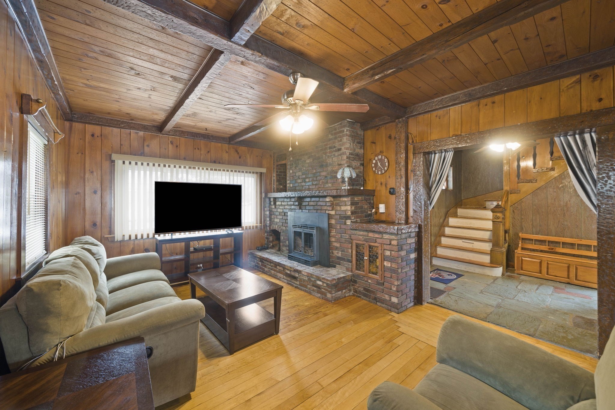 Lynn, Massachusetts, 01902, United States, 3 Bedrooms Bedrooms, ,2 BathroomsBathrooms,Residential,For Sale,1981225