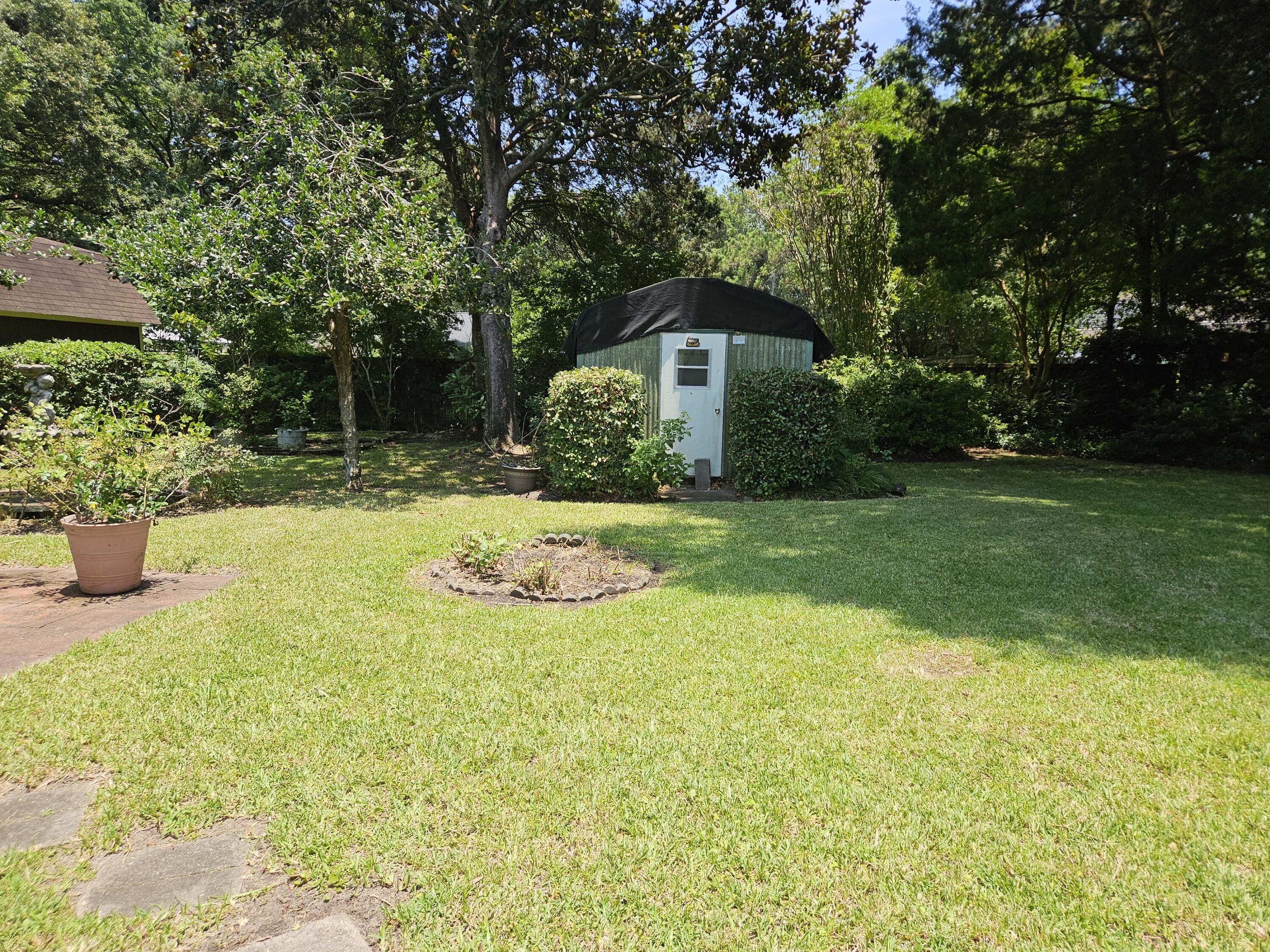 Mount Pleasant, South Carolina, 29464, United States, 3 Bedrooms Bedrooms, ,2 BathroomsBathrooms,Residential,For Sale,1918738