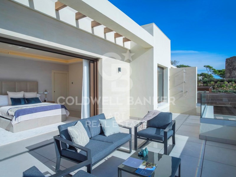 Estepona, Andalusia, ES, 4 Bedrooms Bedrooms, ,3 BathroomsBathrooms,Residential,For Sale,1805041