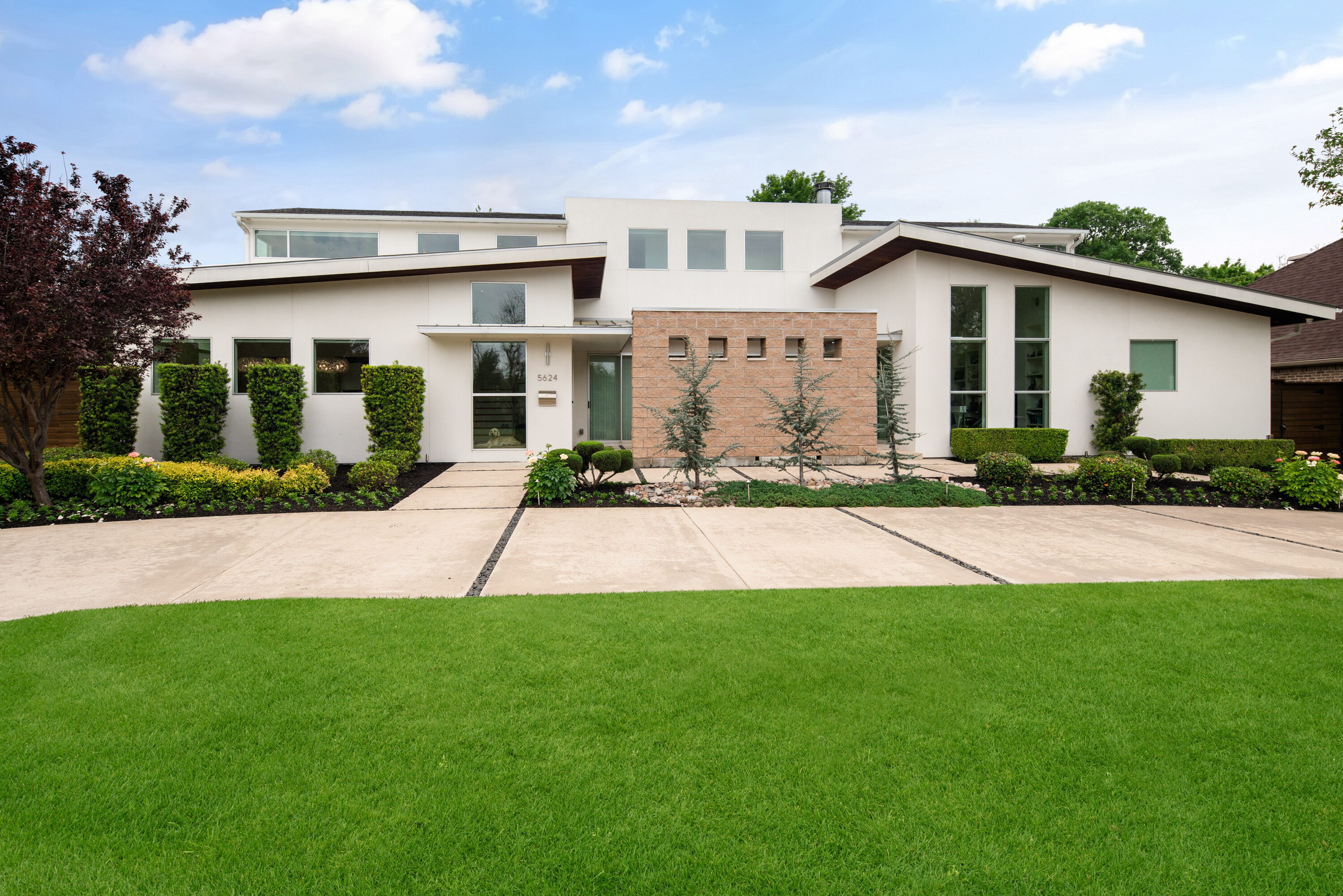  Modern, Distinctive, and Thoughtfully Designed in Melshire Estates - 物件實景