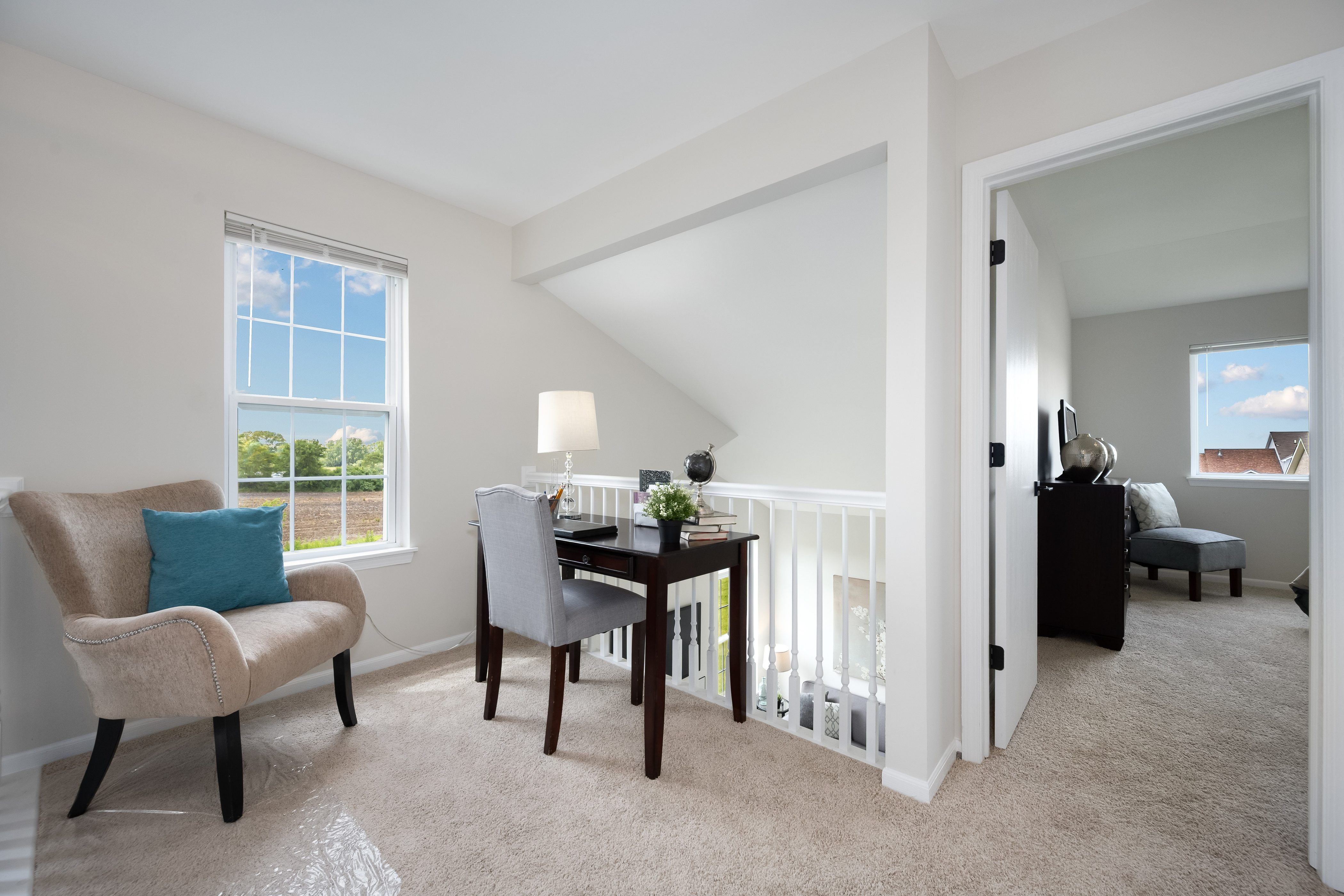  Two Story Townhome With Modern Finishes - 物件實景