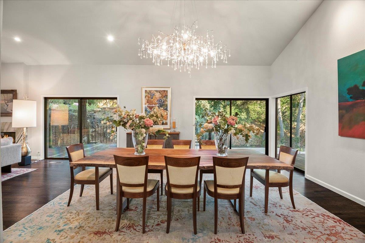 Los Altos Hills, California, 94022, United States, 5 Bedrooms Bedrooms, ,5 BathroomsBathrooms,Residential,For Sale,1907317
