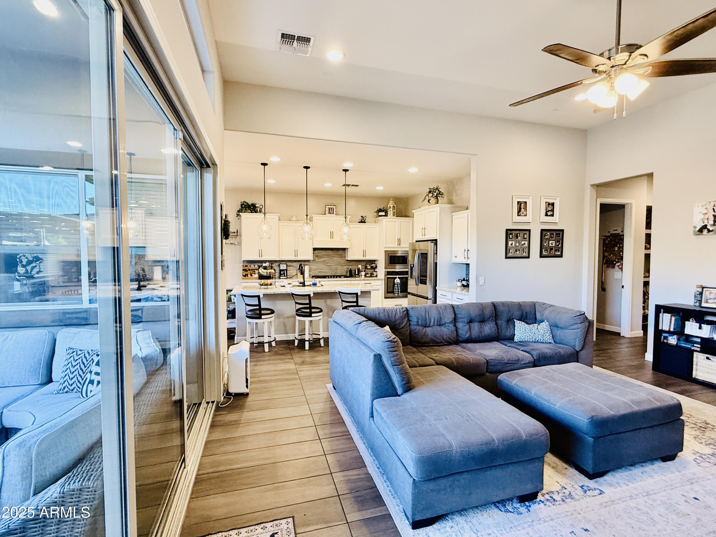 Litchfield Park, Arizona, 85340, United States, 3 Bedrooms Bedrooms, ,3 BathroomsBathrooms,Residential,For Sale,1989553