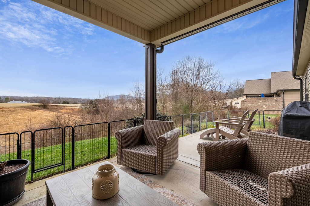 Sevierville, Tennessee, 37876, United States, 3 Bedrooms Bedrooms, ,2 BathroomsBathrooms,Residential,For Sale,2012111