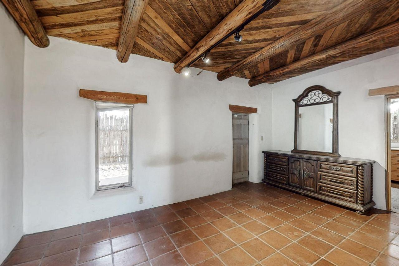 La Mesilla, New Mexico, 87532, United States, 5 Bedrooms Bedrooms, ,2 BathroomsBathrooms,Residential,For Sale,1762122