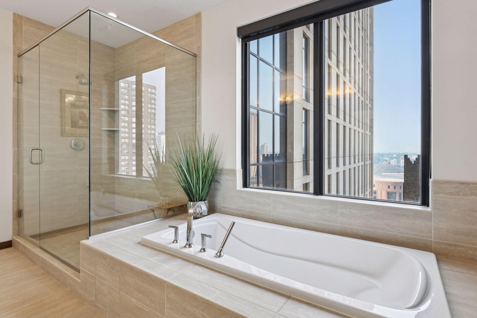 Minneapolis, Minnesota, 55403, United States, 2 Bedrooms Bedrooms, ,1 BathroomBathrooms,Residential,For Sale,1919843