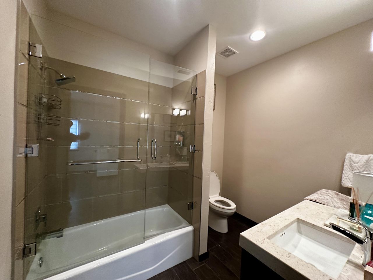 Elephant Butte, New Mexico, 87935, United States, 4 Bedrooms Bedrooms, ,4 BathroomsBathrooms,Residential,For Sale,1949641