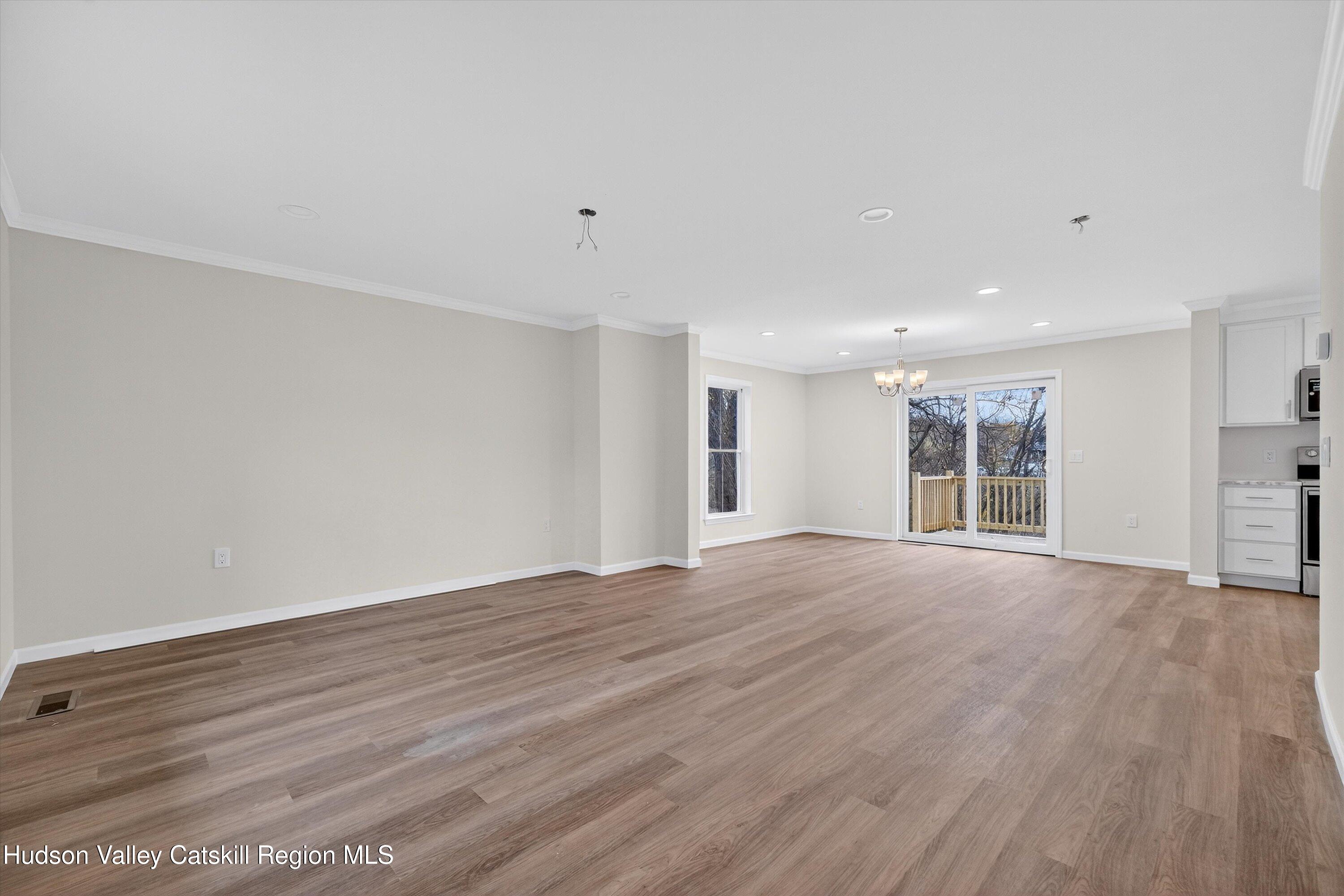 Saugerties, New York, 12477, United States, 3 Bedrooms Bedrooms, ,3 BathroomsBathrooms,Residential,For Sale,1994537