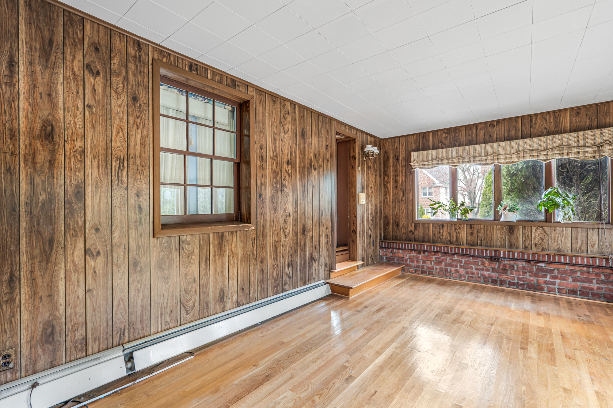  213-06 Richland Avenue, Oakland Gardens, NY, 11364 - 物件實景