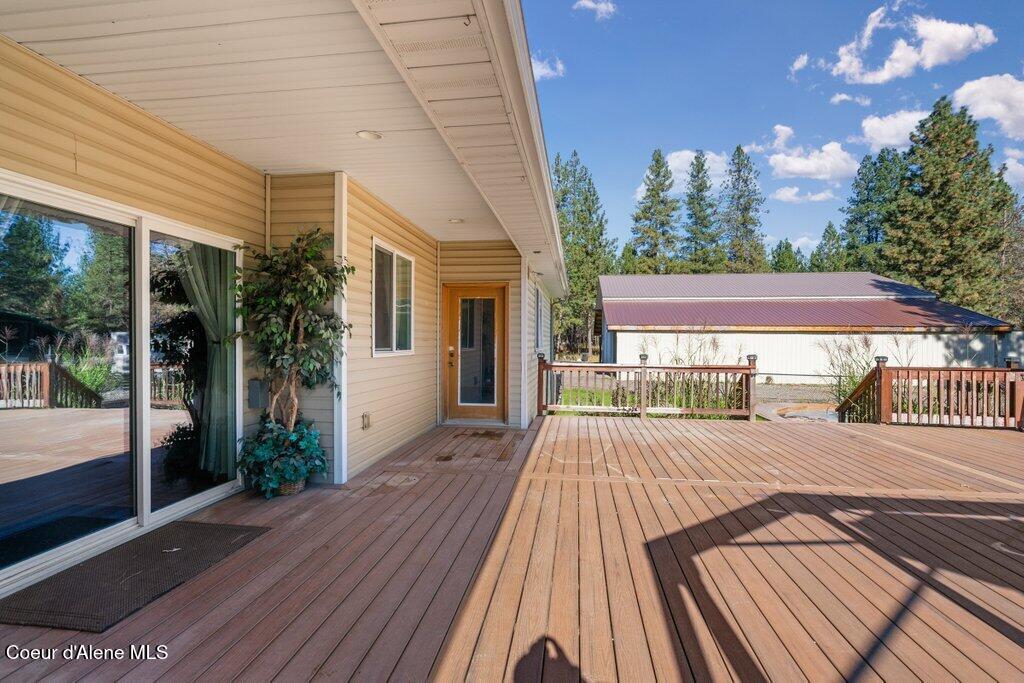 Athol, Idaho, 83801, United States, 4 Bedrooms Bedrooms, ,4 BathroomsBathrooms,Residential,For Sale,1975924