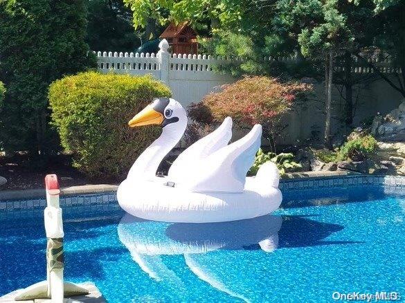 Smithtown, New York, 11787, United States, 4 Bedrooms Bedrooms, ,3 BathroomsBathrooms,Residential,For Sale,1728654