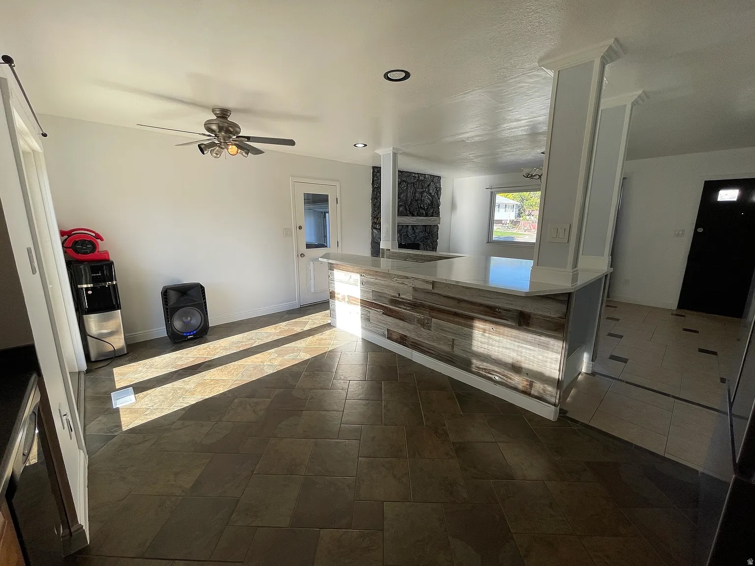 American Fork, Utah, 84003, United States, 4 Bedrooms Bedrooms, ,1 BathroomBathrooms,Residential,For Sale,2008531