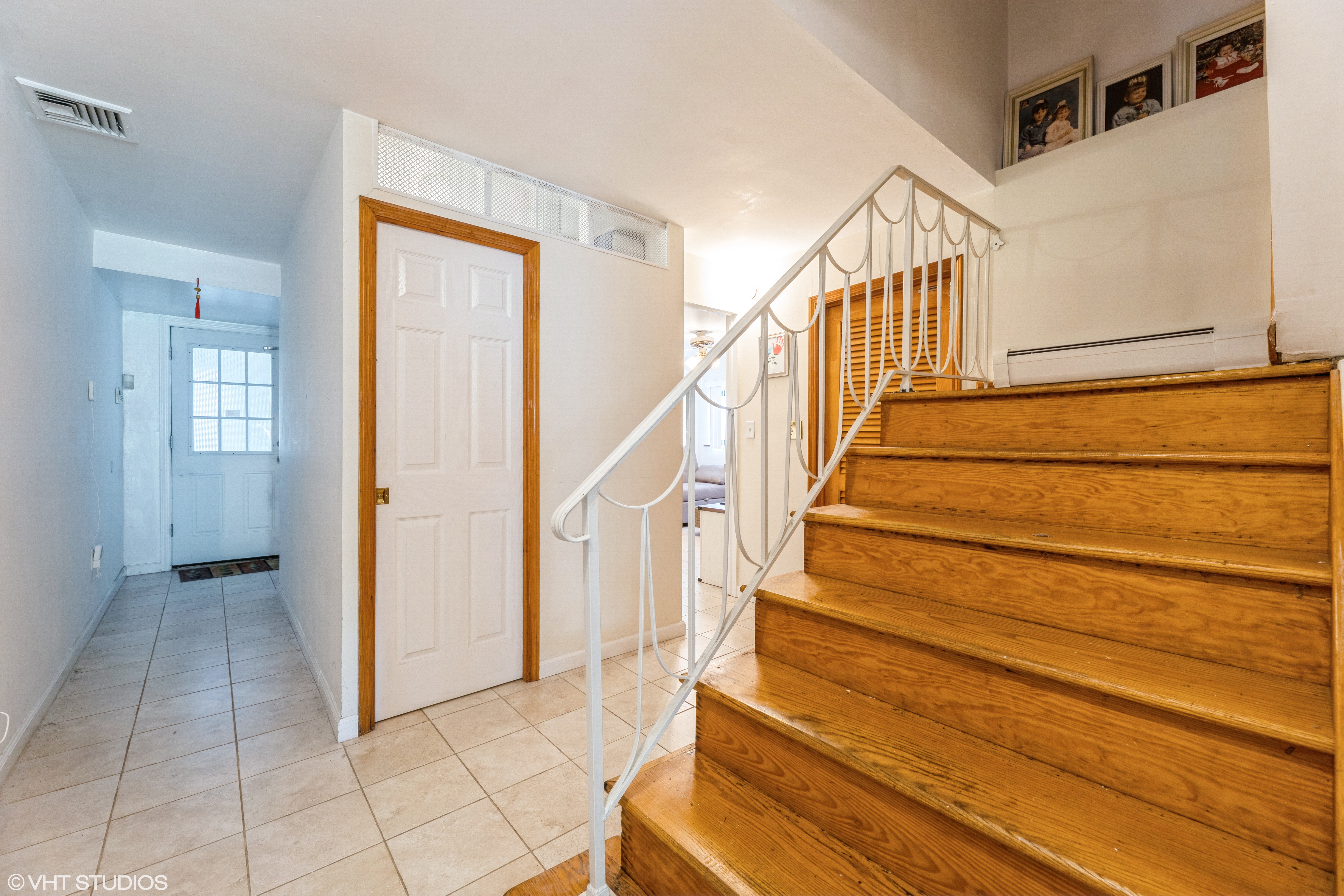 Moonachie, New Jersey, 07074, United States, 5 Bedrooms Bedrooms, ,4 BathroomsBathrooms,Residential,For Sale,1936964