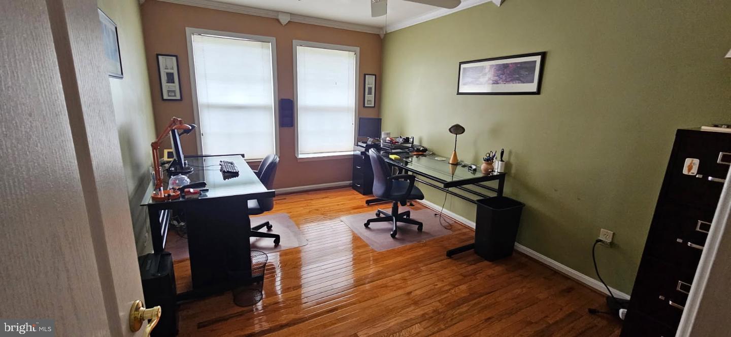 CLINTON, Maryland, 20735, United States, 4 Bedrooms Bedrooms, ,4 BathroomsBathrooms,Residential,For Sale,1982820