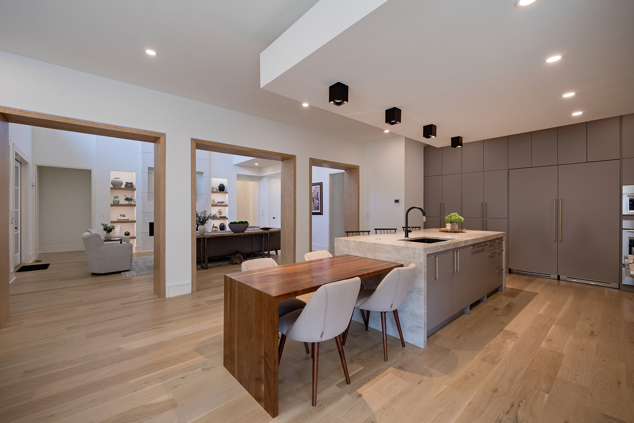  Striking Contemporary Design and Thoughtful Craftsmanship - 物件實景