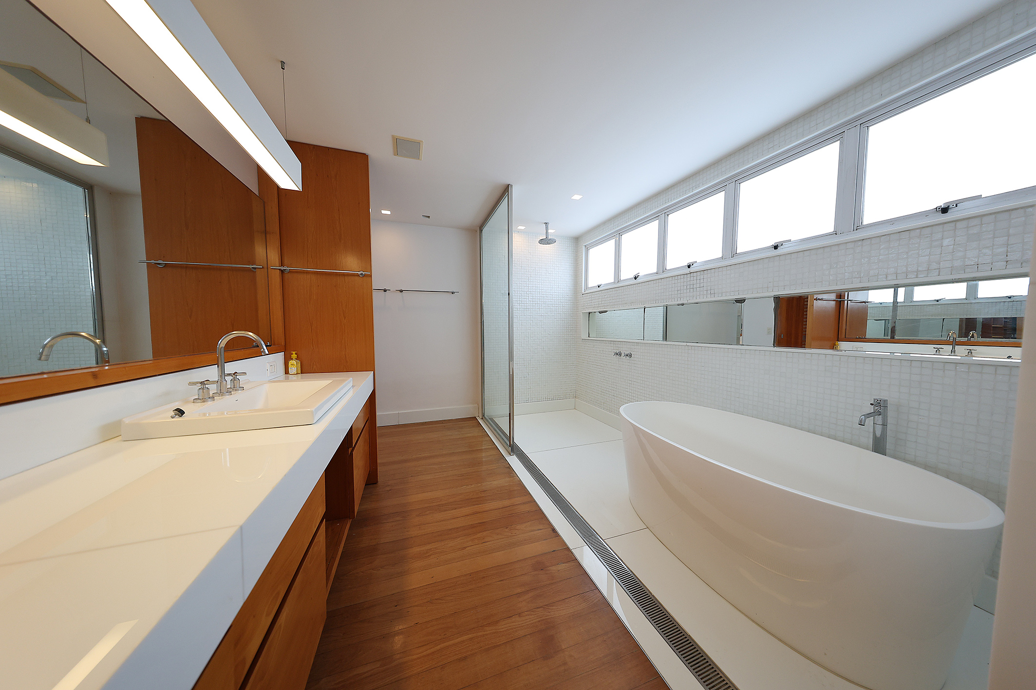  Duplex penthouse with ocean views in Leblon and generous layout - 物件實景