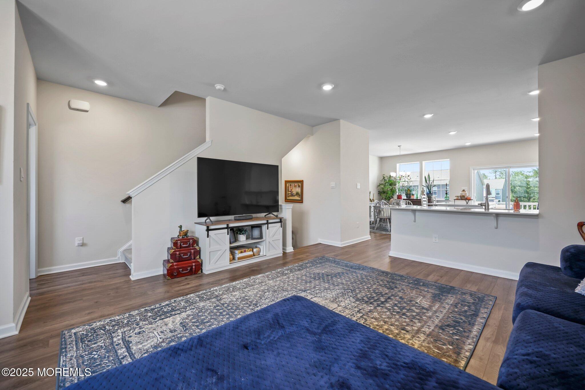 Jackson, New Jersey, 08527, United States, 3 Bedrooms Bedrooms, ,4 BathroomsBathrooms,Residential,For Sale,1979150