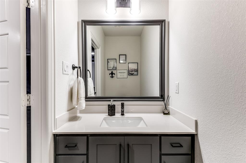 Mansfield, Texas, 76063, United States, 4 Bedrooms Bedrooms, ,4 BathroomsBathrooms,Residential,For Sale,1977903