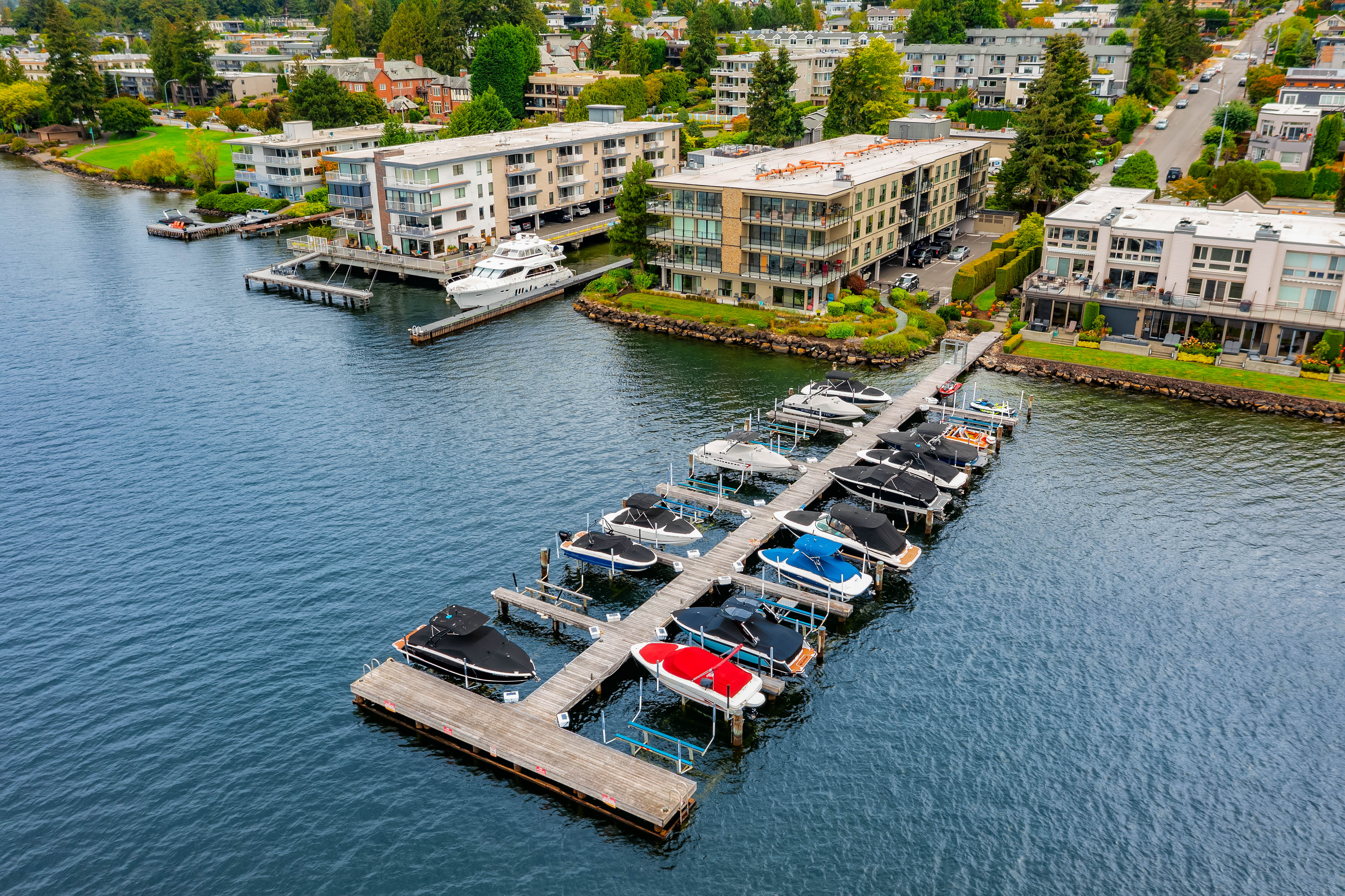  6401 Lake Washington Blvd NE Unit #307, Kirkland, WA 98033 - 物件實景