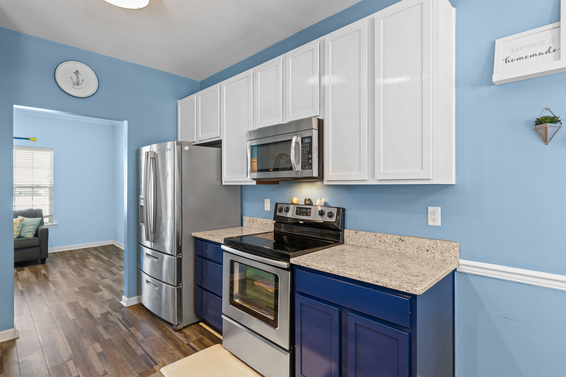  6823 Watch Harbour Circle, Hayes, VA 23072 - 物件實景
