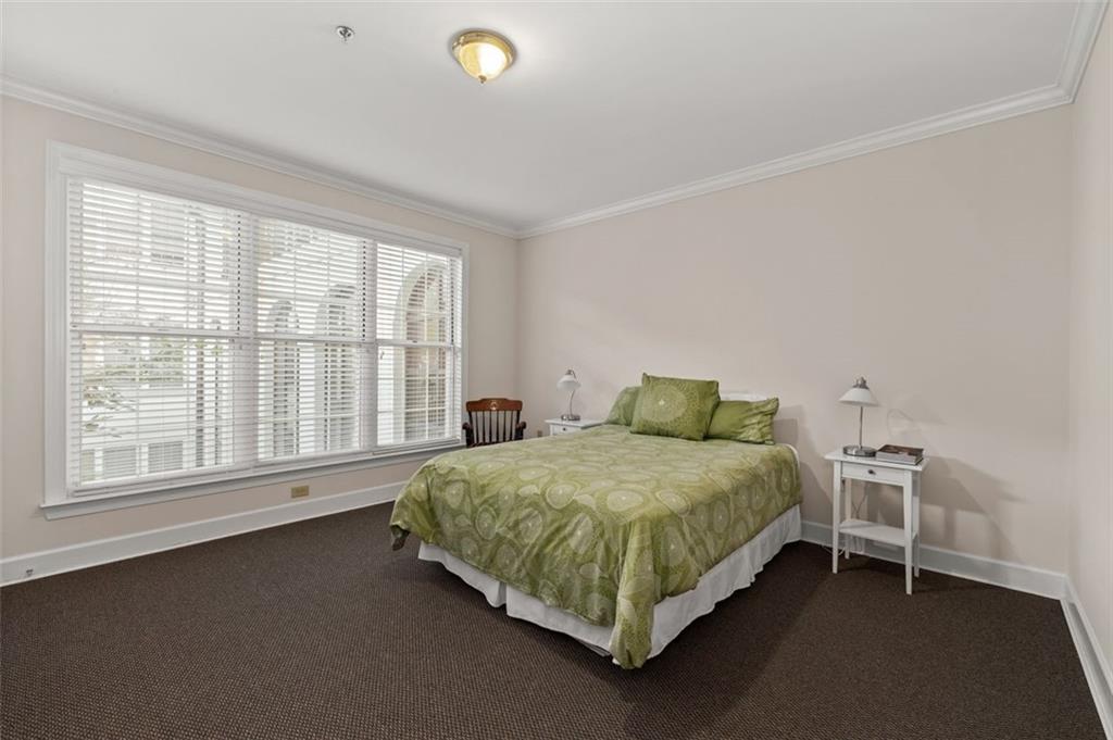 Atlanta, Georgia, 30327, United States, 2 Bedrooms Bedrooms, ,3 BathroomsBathrooms,Residential,For Sale,1895393