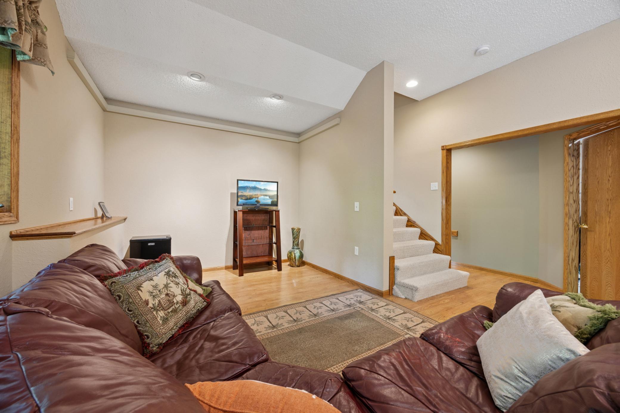 Hudson, Wisconsin, 54016, United States, 5 Bedrooms Bedrooms, ,3 BathroomsBathrooms,Residential,For Sale,1983849