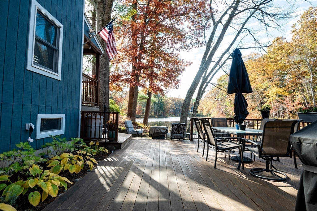 Middleton, Massachusetts, 01949, United States, 3 Bedrooms Bedrooms, ,1 BathroomBathrooms,Residential,For Sale,1982114