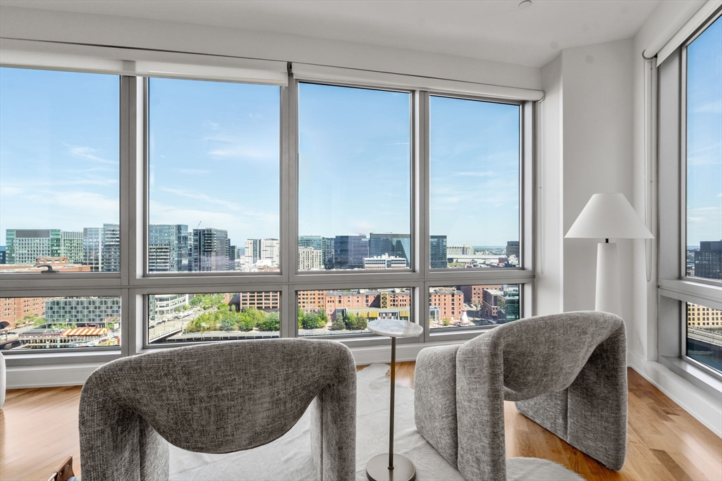 Boston, Massachusetts, 02210, United States, 3 Bedrooms Bedrooms, ,4 BathroomsBathrooms,Residential,For Sale,1821296