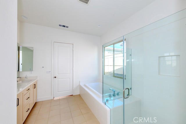 Corona, California, 92883, United States, 3 Bedrooms Bedrooms, ,3 BathroomsBathrooms,Residential,For Sale,1920485