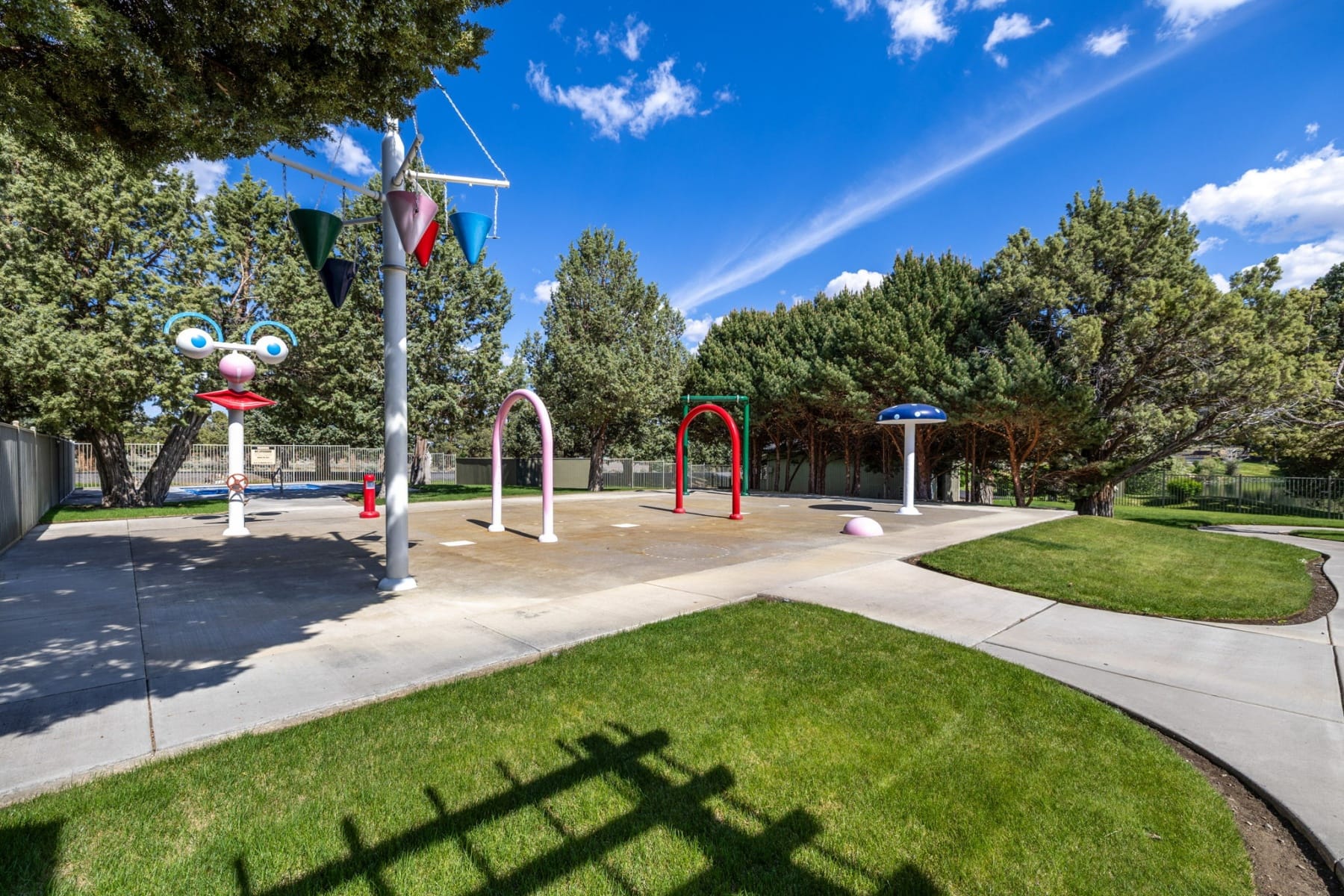  1144 Highland View Loop Redmond, OR 97756 - 物件實景