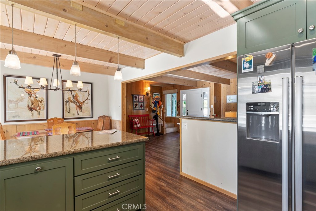 Lake Arrowhead, California, 92352, United States, 4 Bedrooms Bedrooms, ,2 BathroomsBathrooms,Residential,For Sale,2003409