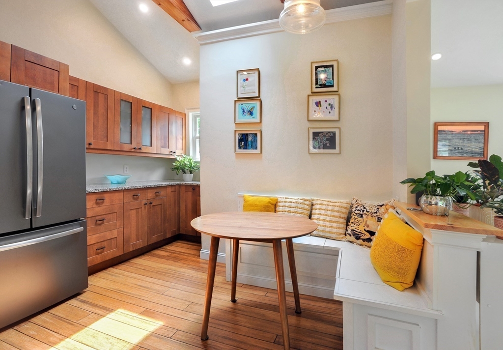 Hingham, Massachusetts, 02043, United States, 3 Bedrooms Bedrooms, ,2 BathroomsBathrooms,Residential,For Sale,1846481