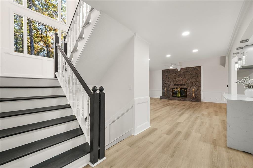 Snellville, Georgia, 30039, United States, 5 Bedrooms Bedrooms, ,4 BathroomsBathrooms,Residential,For Sale,1993862