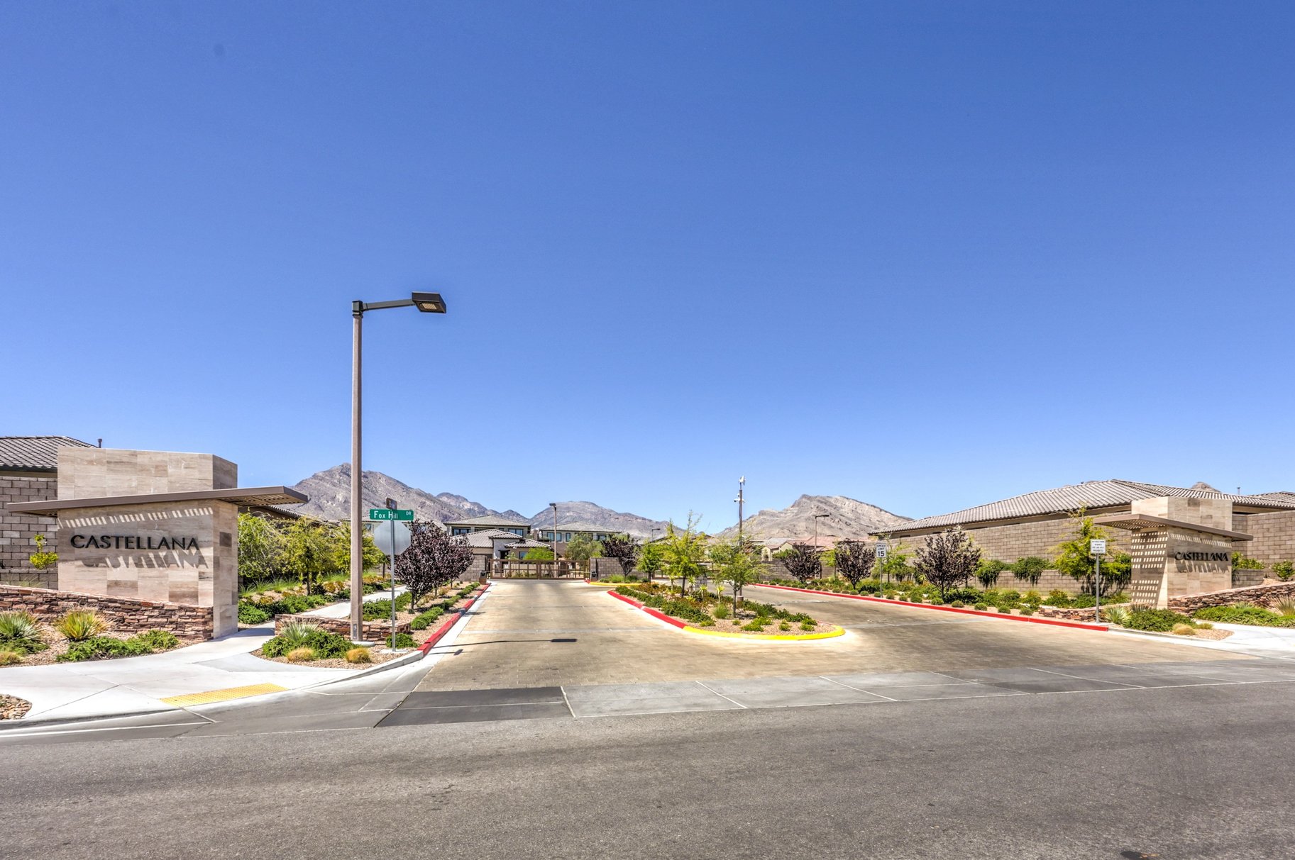  Beautifully Upgraded 2-Story Home in a Gated Community in Summerlin West - 物件實景