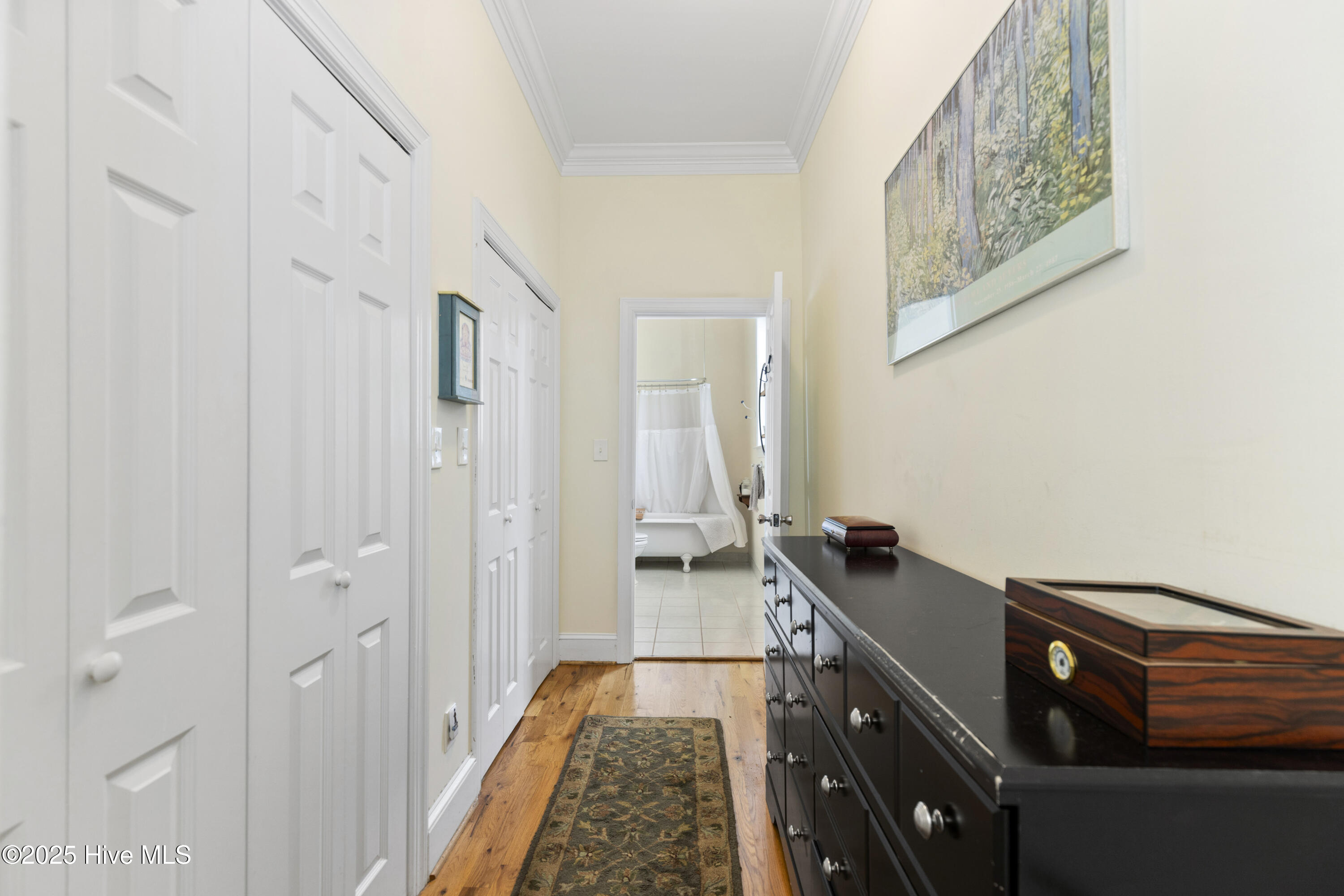 Wilmington, North Carolina, 28401, United States, 4 Bedrooms Bedrooms, ,3 BathroomsBathrooms,Residential,For Sale,1882857